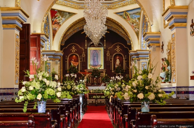 Arreglos florales para iglesia